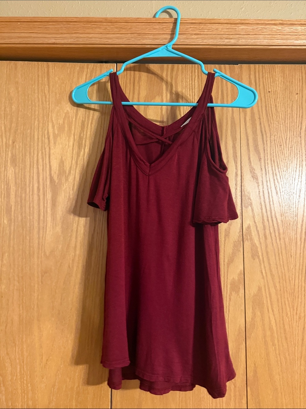 Cold-Shoulder V-Neck Tee in Burgundy with Crisscross Detail